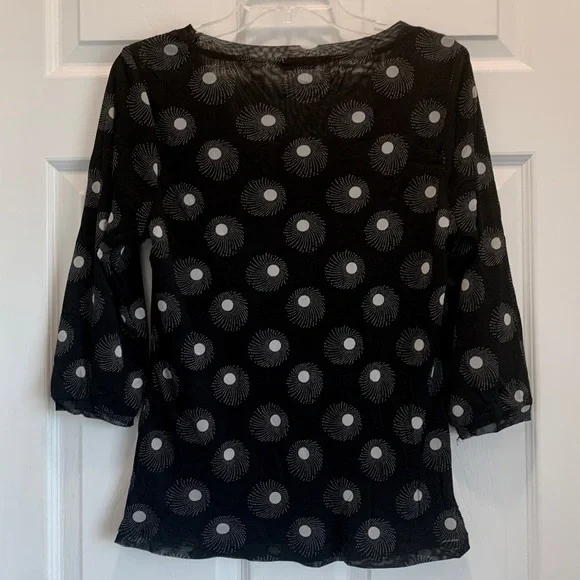 3/4 Sleeve Liz Claiborne Top - Picture 2 of 4